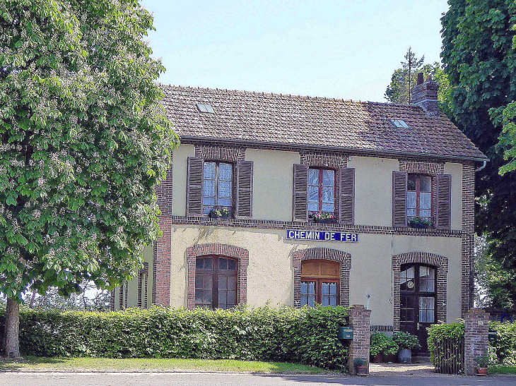 L'ancienne gare - Boissy-lès-Perche