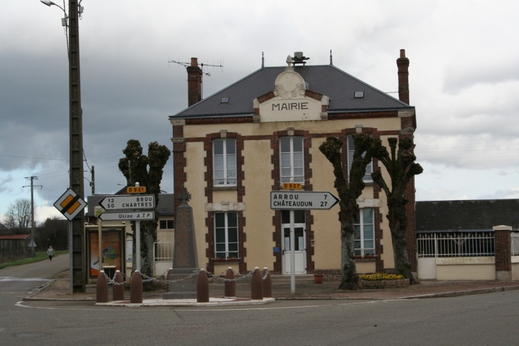 Mairie de Chapelle-Royale