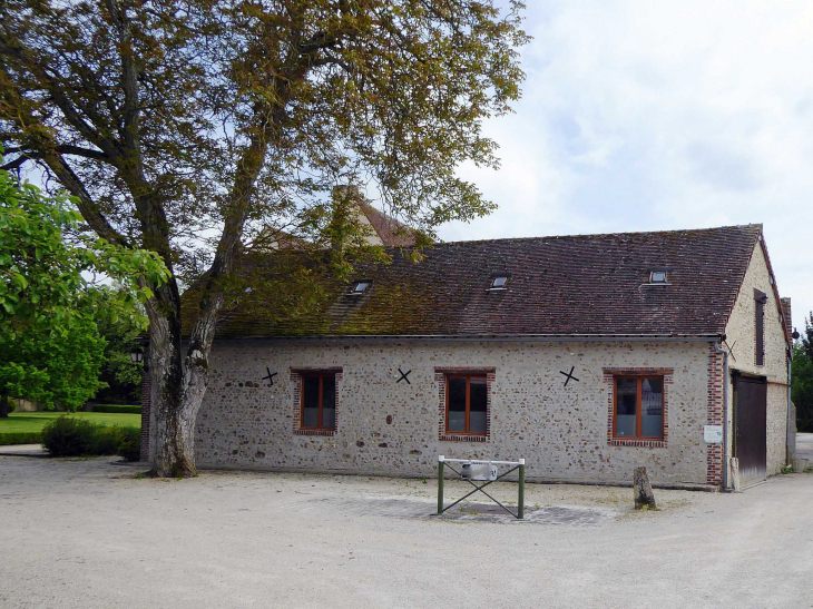 Près de l'église - Chuisnes