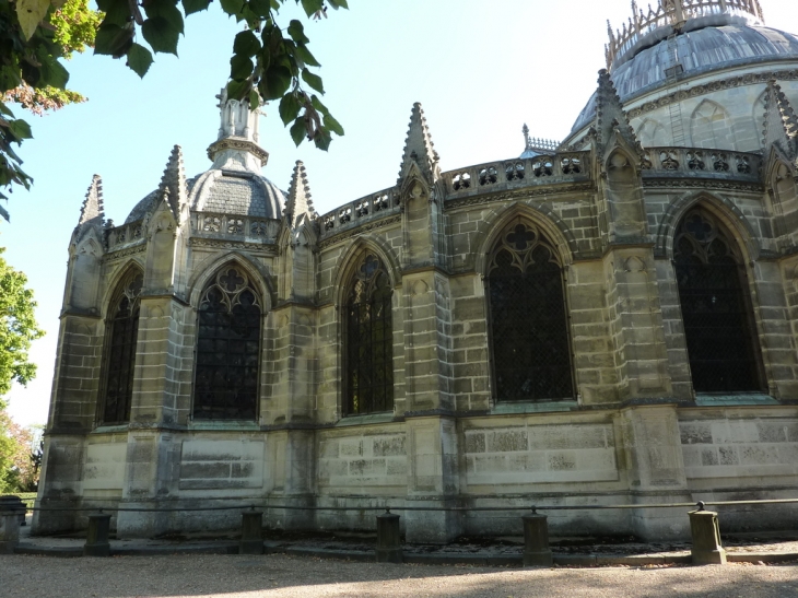 Chevet  de la chapelle royale - Dreux