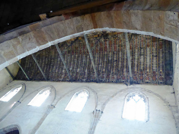 L'intérieur de l'église Saint Pierre - Épernon