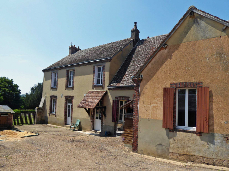 Maisons du village - La Croix-du-Perche