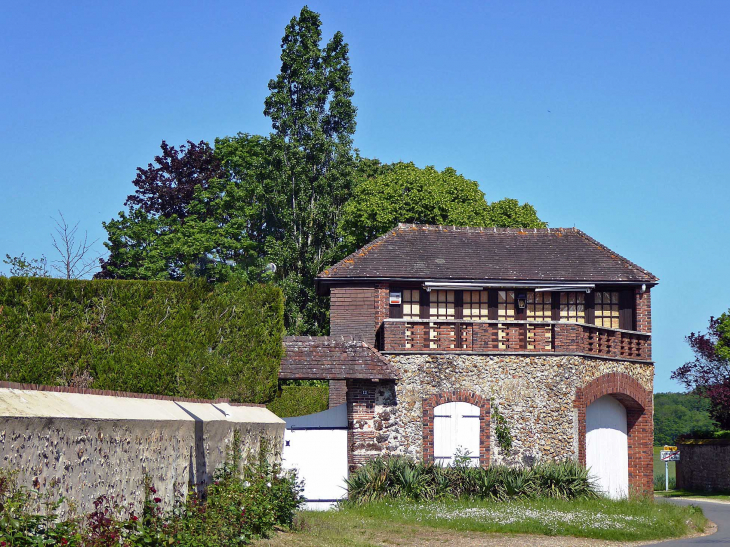 La mairie - Louvilliers-lès-Perche