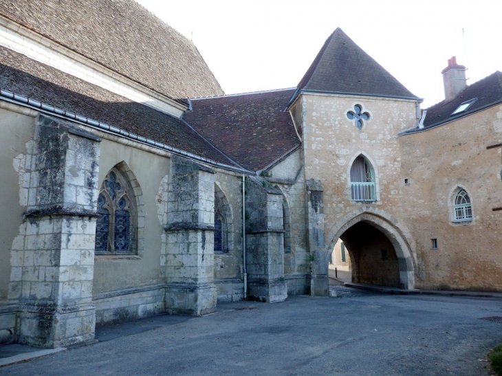 Porche Saint Laurent - Nogent-le-Rotrou