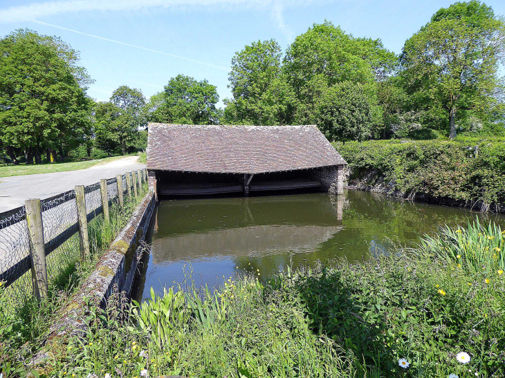 Le lavoir - Saint-Éliph