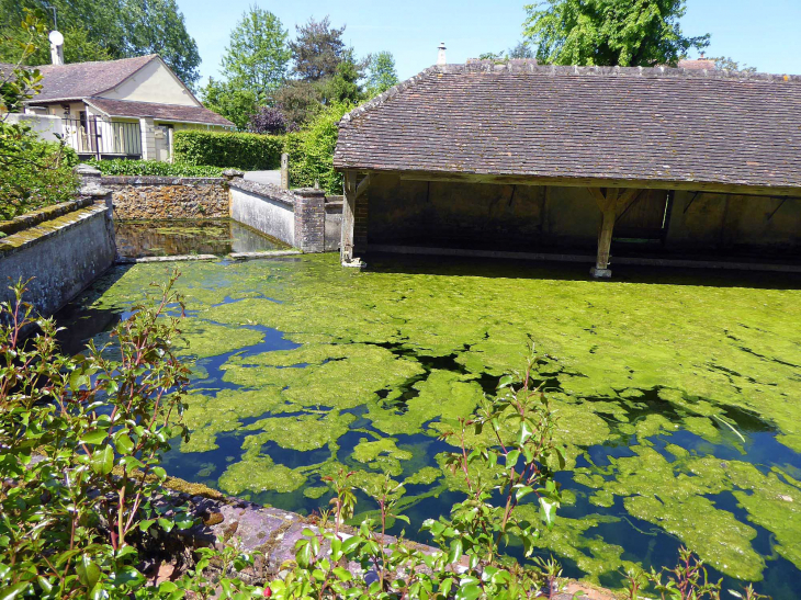 La source du Loir - Saint-Éman