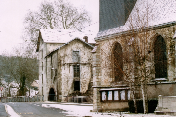 St Piat le moulin et l'église - Saint-Piat