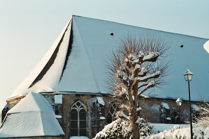 Derrière l'église - Saint-Piat