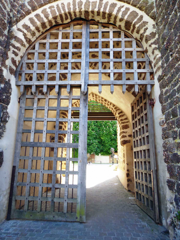 L'entrée du château - Senonches