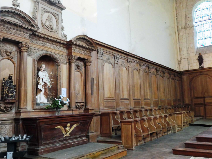 L'intérieur de l'église - Thiron Gardais