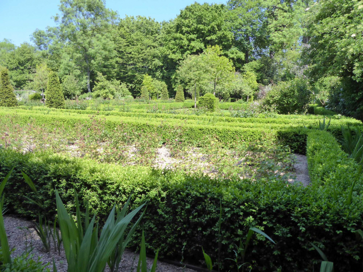 Les jardins du collège royal militaire - Thiron Gardais