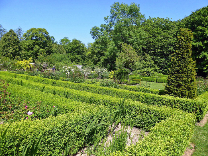 Les jardins du collège royal militaire - Thiron Gardais