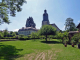 le collège royal militaire et l'église abbatiale vus du jardin