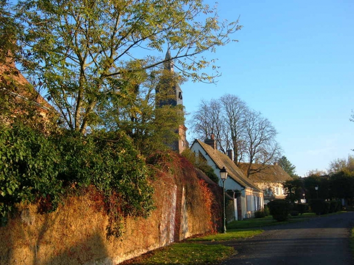 à proximité de l'église - Tremblay-les-Villages