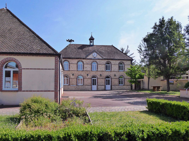 La mairie - Tréon