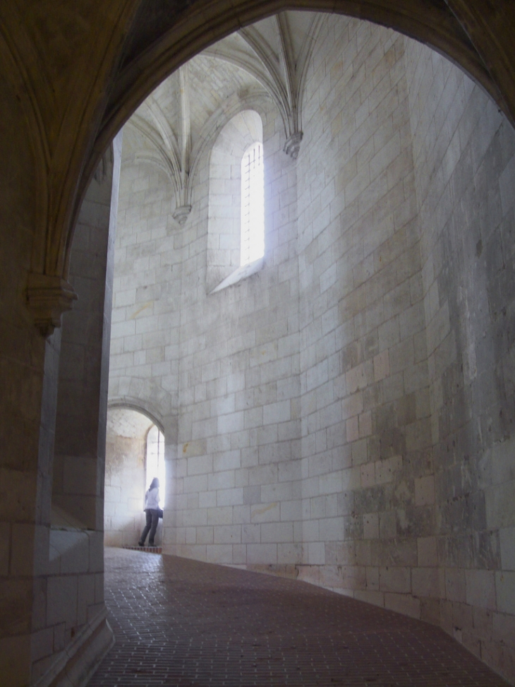 La montée sur l'esplanade - Amboise