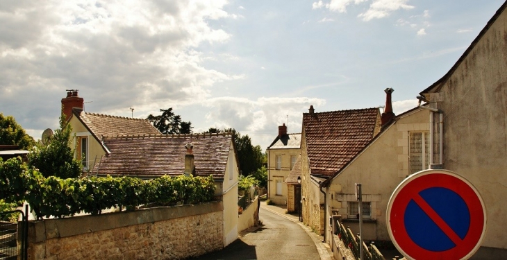 Le Village - Avon-les-Roches