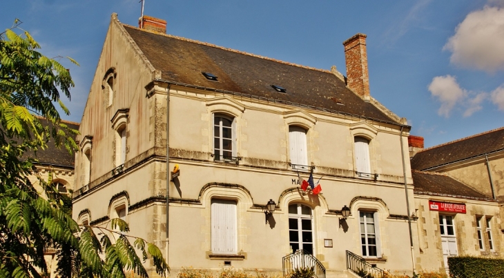 La Mairie - Avon-les-Roches