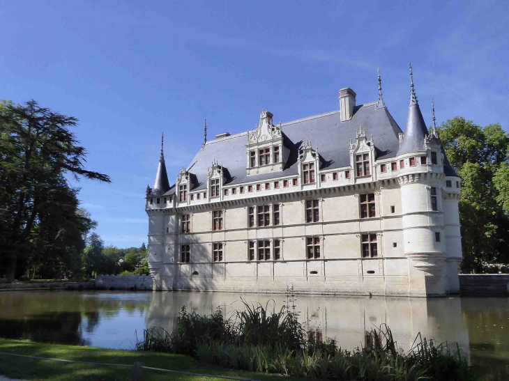 Le château façade Sud - Azay-le-Rideau