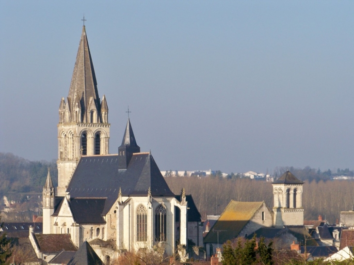 L'abbaye  et l'eglise st Laurent - Beaulieu-lès-Loches