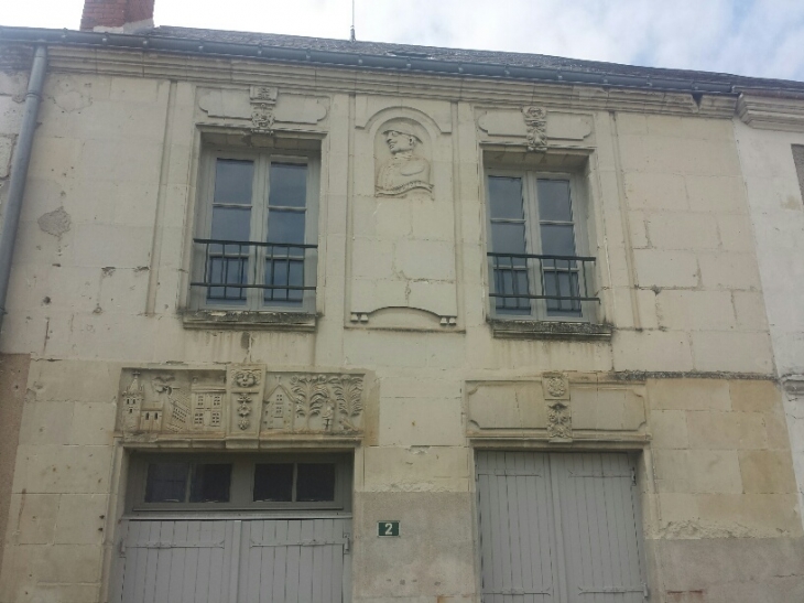 Belle facade de maison  - Bossée