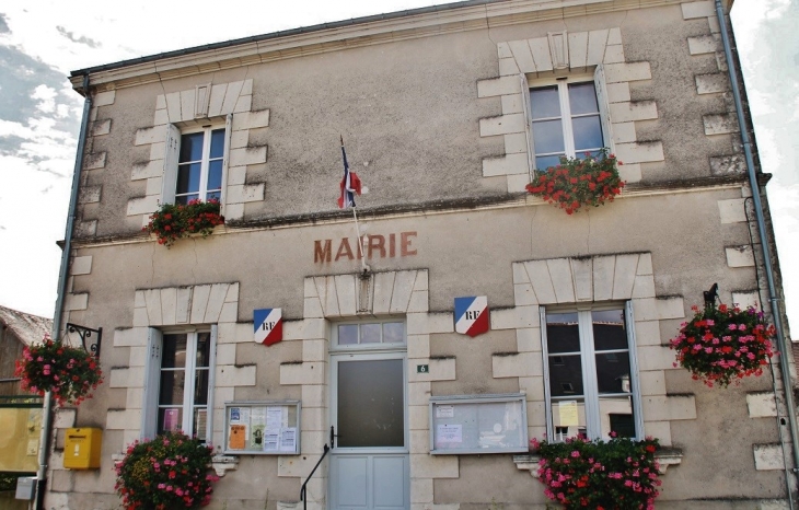 La Mairie - Bossée