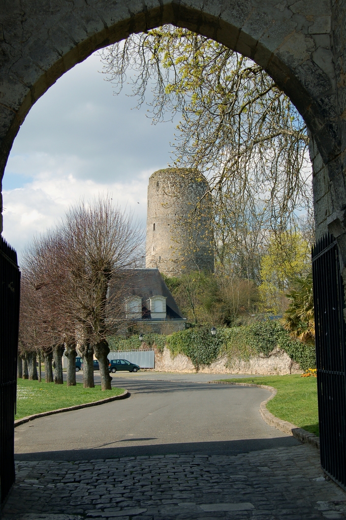  - Château-Renault