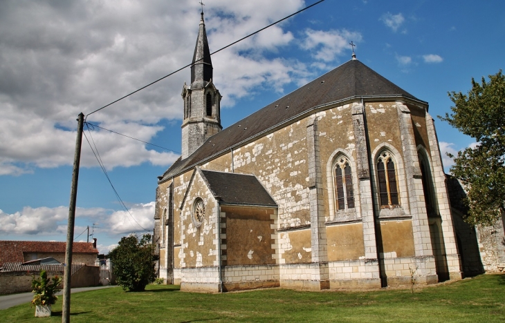 église St Pierre - Chaveignes