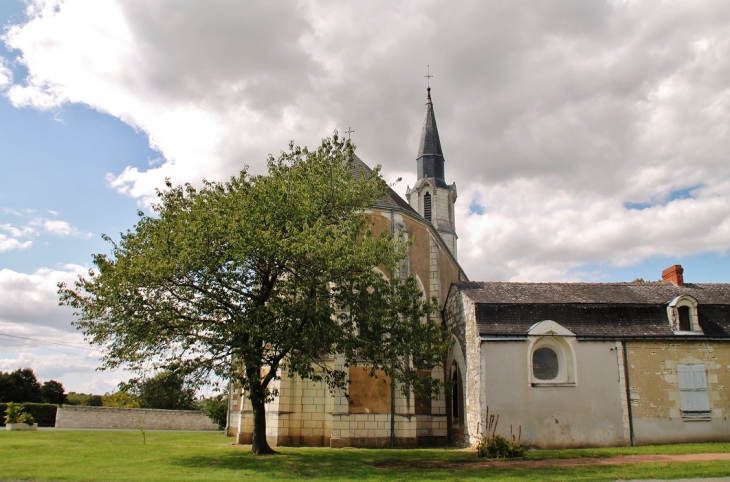 église St Pierre - Chaveignes