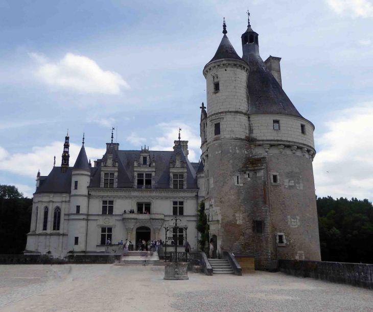 Le château et la tour des Marques - Chenonceaux