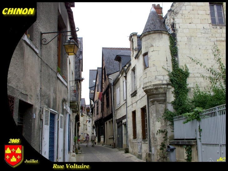 Rue Voltaire - Chinon