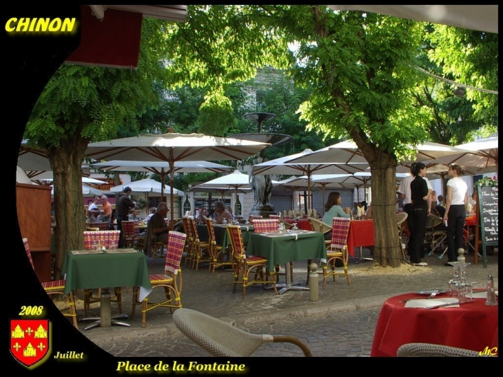 Place de la Fontaine - Chinon