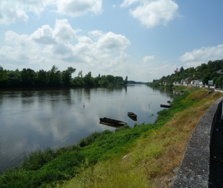 Barques sur La Vienne à Chinon