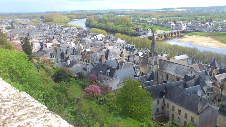 Vue sur la ville Chinon photo Giliane Kaltenbach