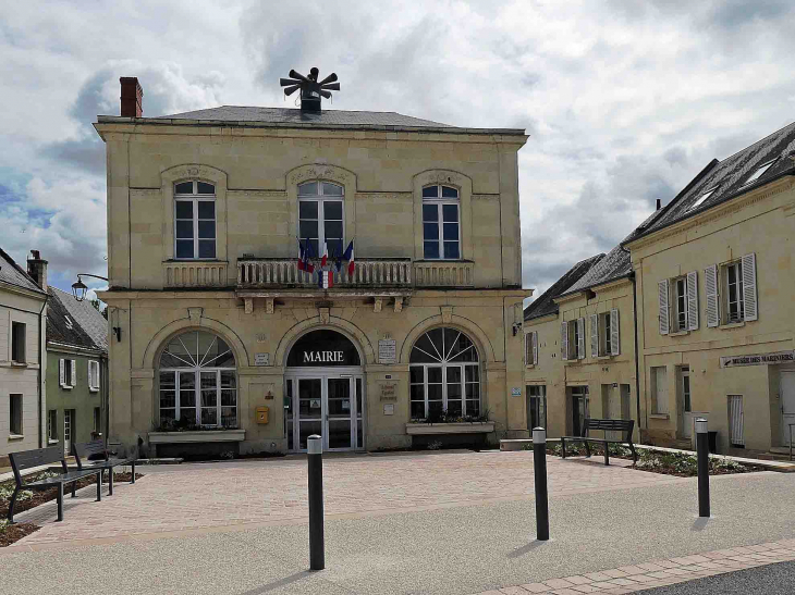 La mairie - Chouzé-sur-Loire