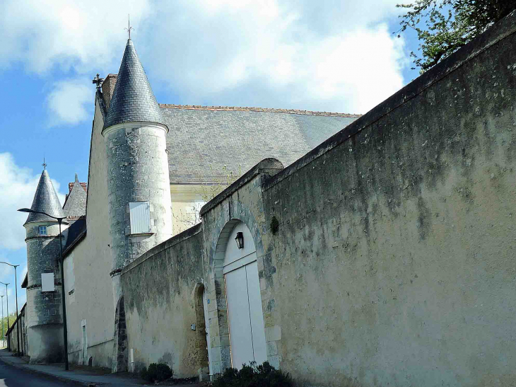 Le château de la Grillonnière - Civray-de-Touraine