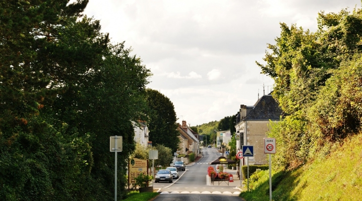 Le Village - Cravant-les-Côteaux