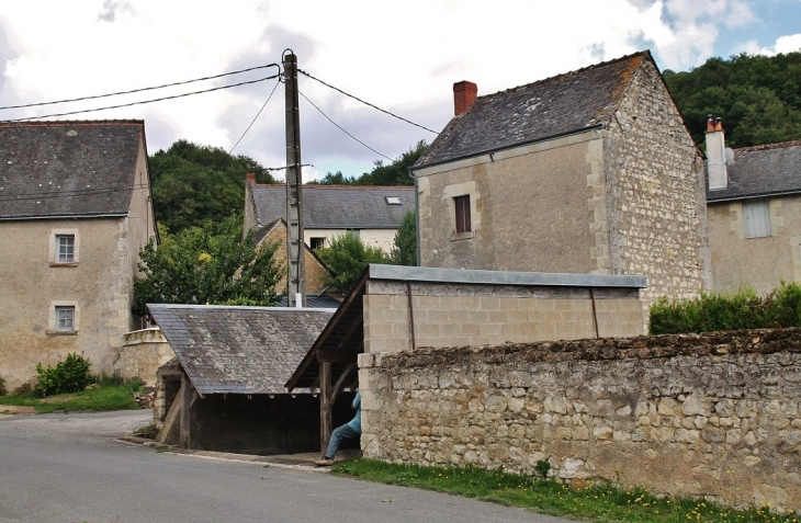 Le Village - Cravant-les-Côteaux