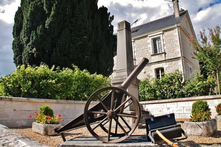 Monument-aux-Morts - Cravant-les-Côteaux