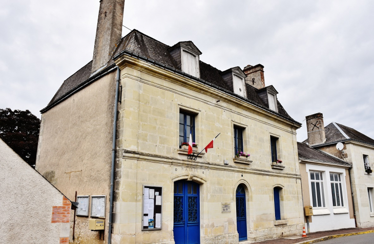 La Mairie - Dame-Marie-les-Bois