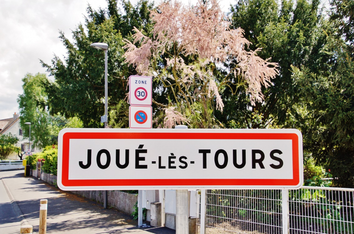  - Joué-lès-Tours