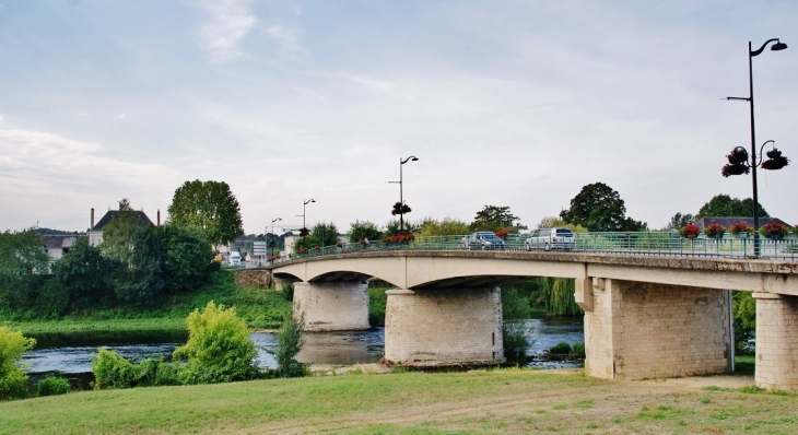 Pont sur La Vienne - L'Île-Bouchard