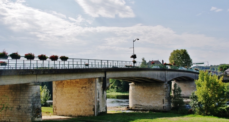 Pont sur La Vienne - L'Île-Bouchard