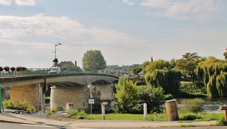 Pont sur La Vienne - L'Île-Bouchard