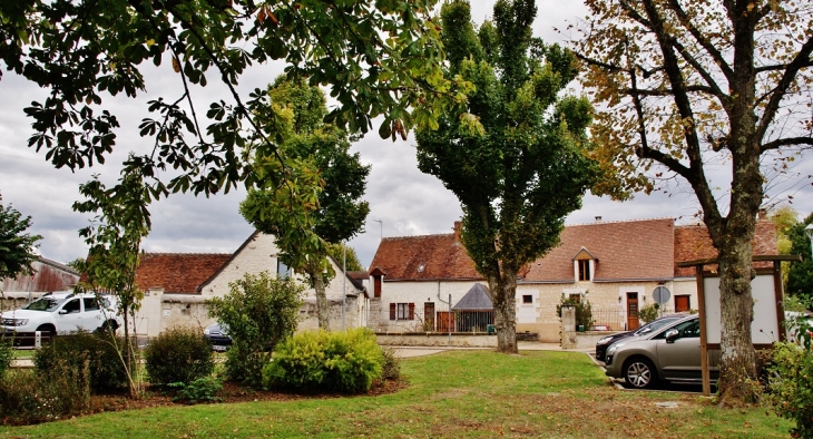 Le Village - La Chapelle-Blanche-Saint-Martin