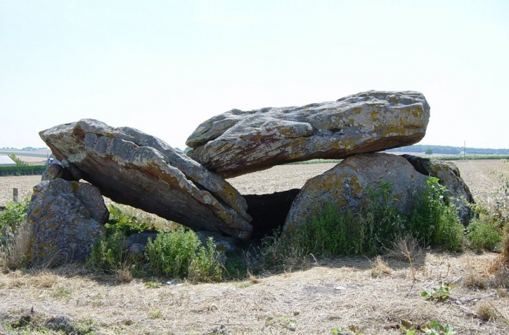 Dolmen de Ligré