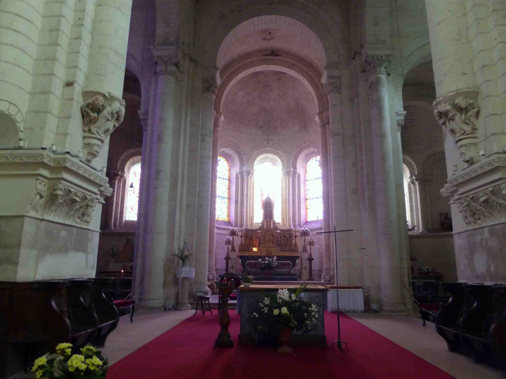 La Cité Royale : l'église Saint Ours - Loches