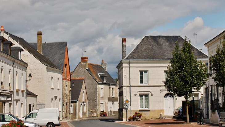 Le Village - Manthelan