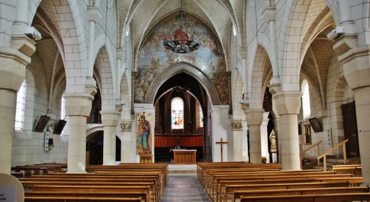 église St Pierre - Monts