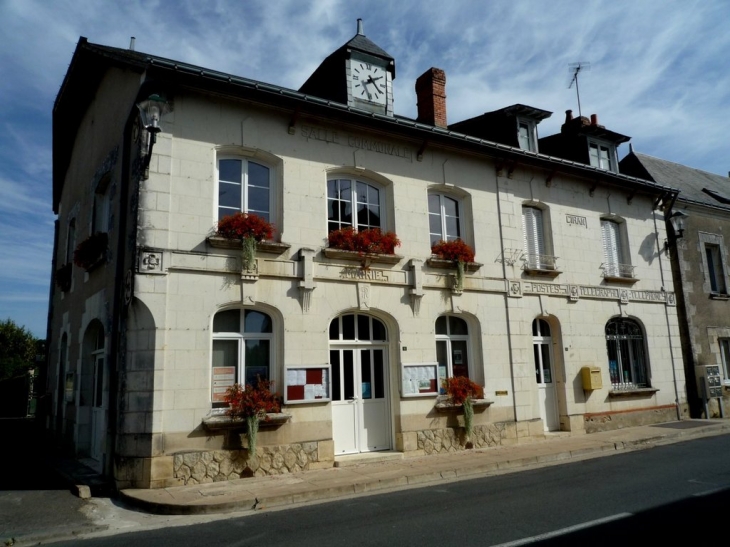 MAIRIE DE   MOUZAY